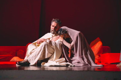 Festival çərçivəsində Akademik Musiqili Teatrda "Leyli və Məcnun" tamaşası nümayiş olunub